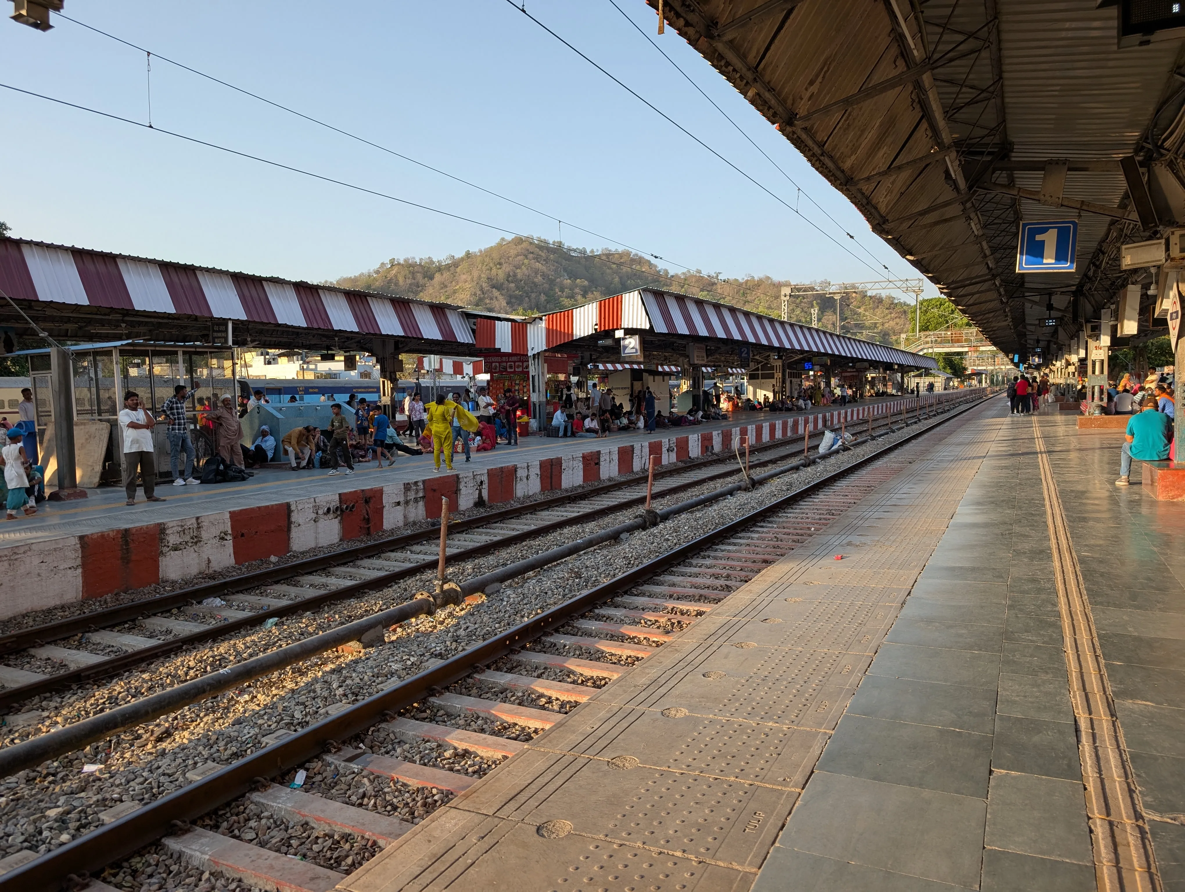 Train platform